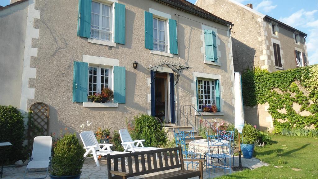 فندق Arquianفي  La Maison Bleue المظهر الخارجي الصورة