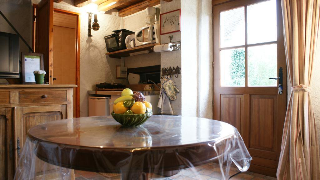 فندق Arquianفي  La Maison Bleue المظهر الخارجي الصورة