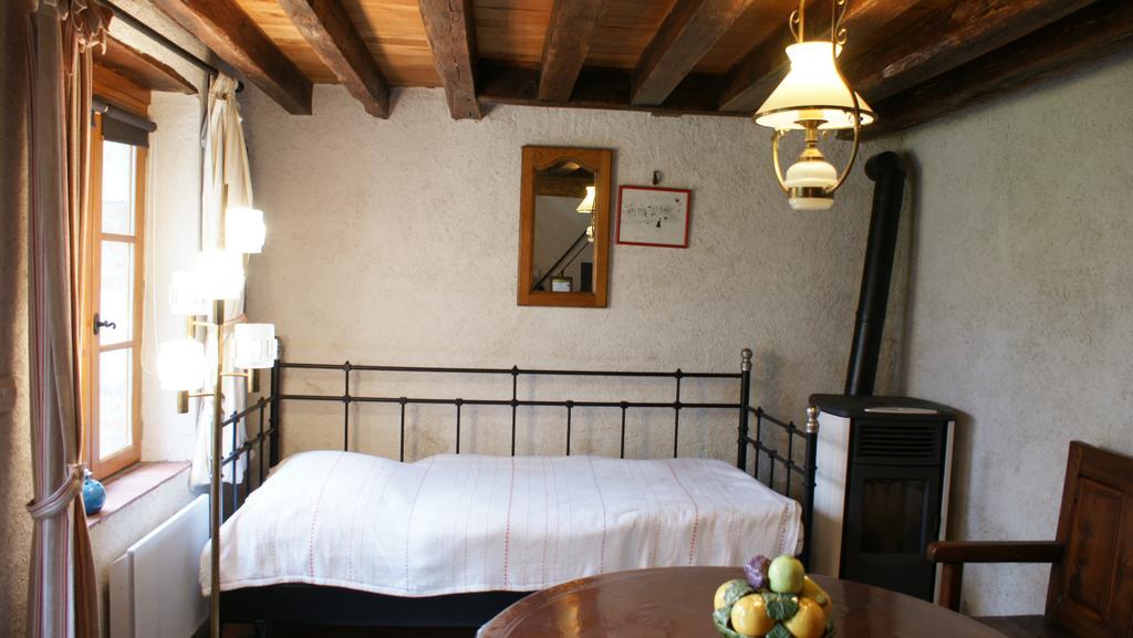 فندق Arquianفي  La Maison Bleue المظهر الخارجي الصورة